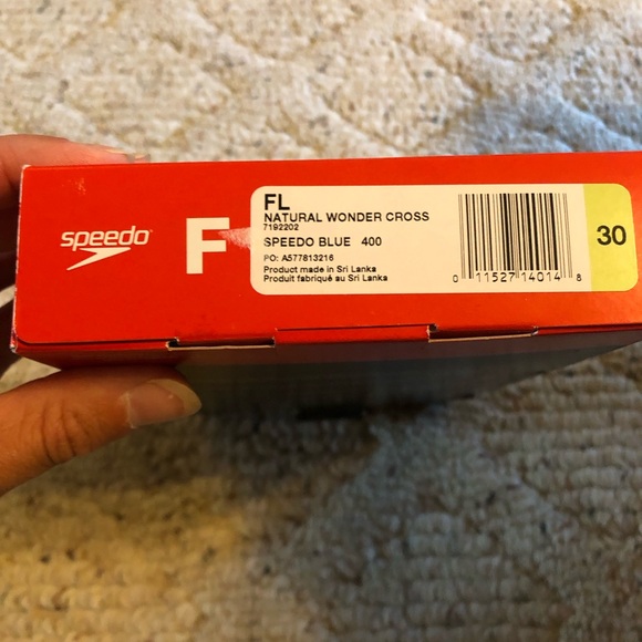 BNWT Competitive Speedo Swim Suit Size 30 - Picture 8 of 9